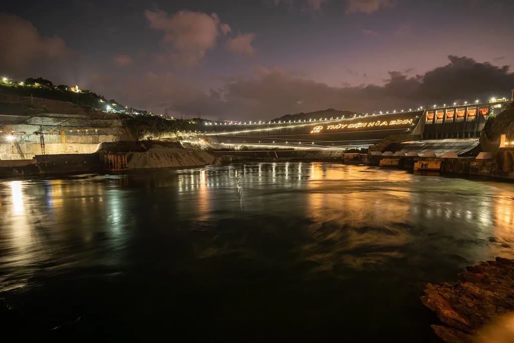 ref05666 hdr 53434694263 l